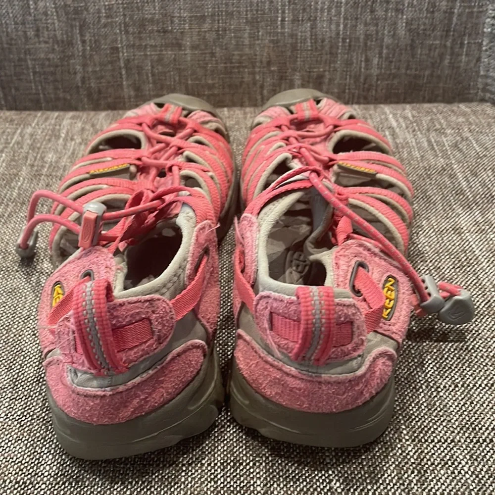 Girls Keen Pink Sandals‎ Size 4